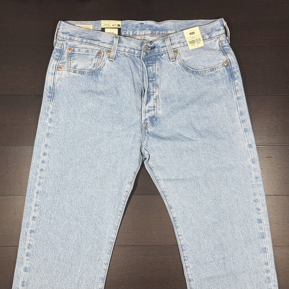 Levi's 501 Jeans 34 x 32 BIG E Straight Leg Light Wash Denim Red Tab 71